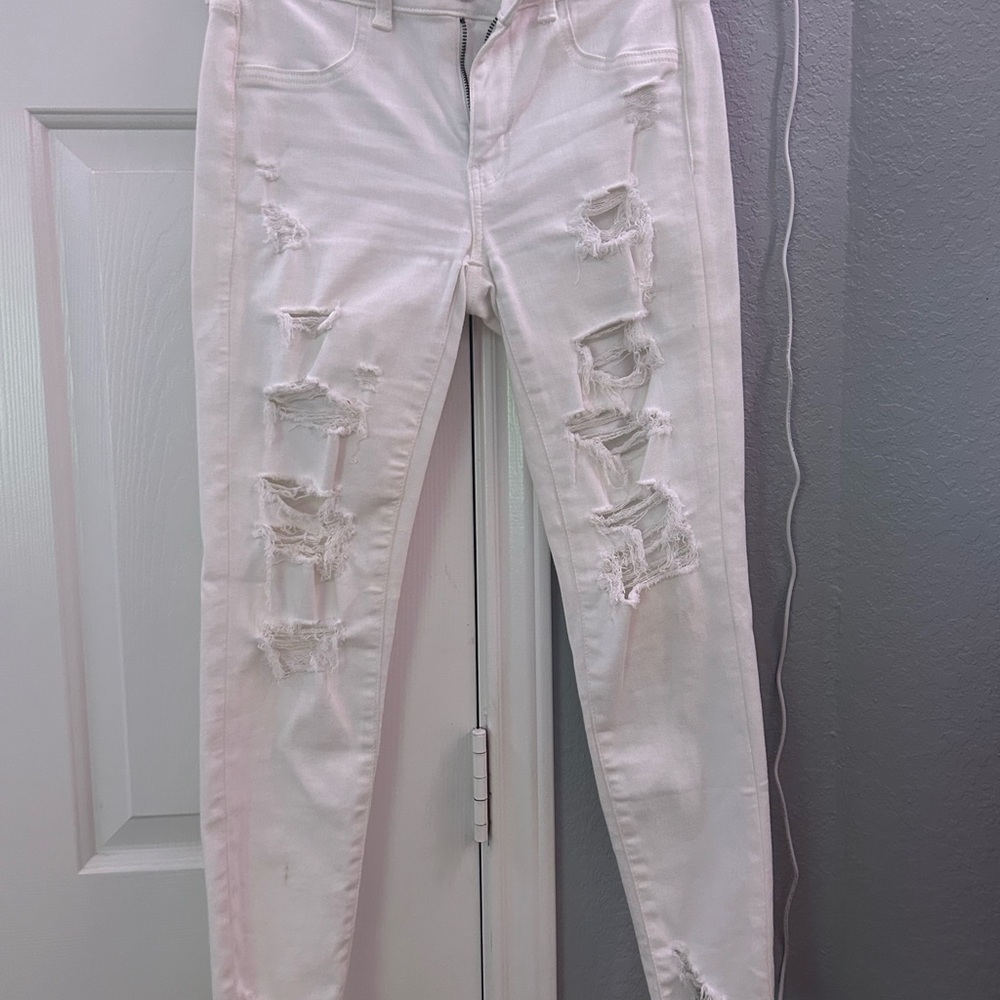 American Eagle Outfitters White Distressed Skinny Jeans